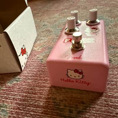 Fender Hello Kitty Fuzz 2024 - Present - Pink image 2