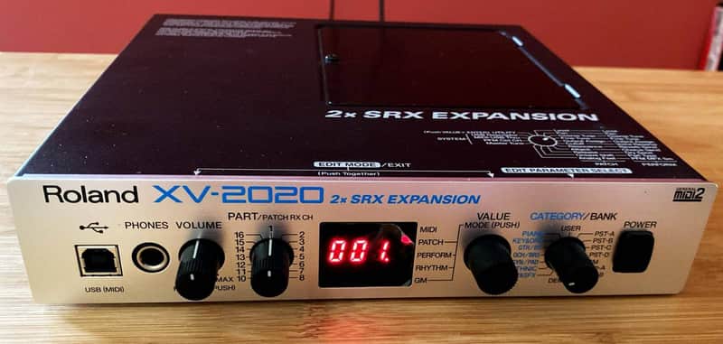 Roland XV-2020 compact half-rack digital synthesizer Synth Very good Condition image 1