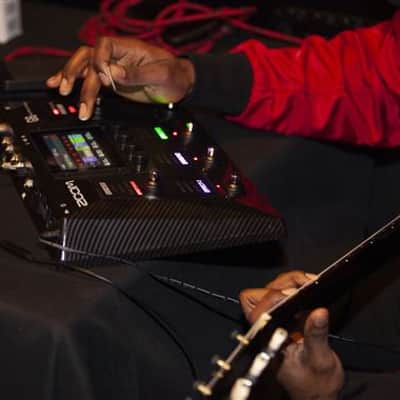 Zoom G6 Multi Effects Processor For Guitarists image 10