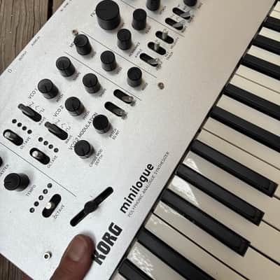 Korg Minilogue 4-Voice Polyphonic Analog Synthesizer 2016 - Present - Silver synth image 16