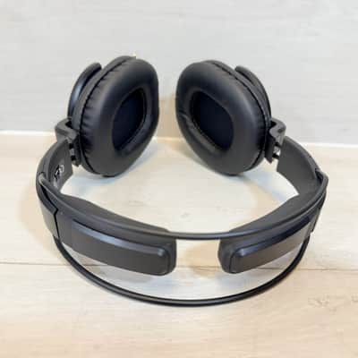 Zoom ZDM-1 Podcast Mic Pack Complete Bundle w/ Headphones, Stand, Cable – Like New 2025 image 7