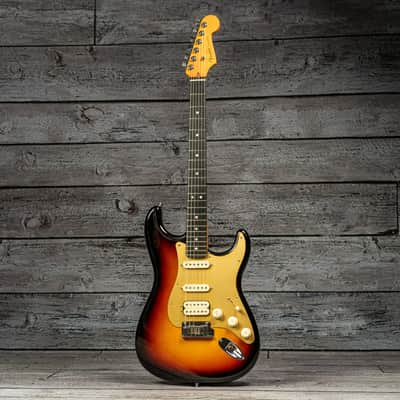 Fender American Ultra II Stratocaster HSS image 3