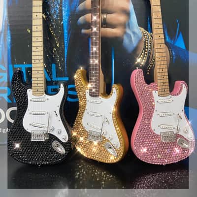Axe Heaven Fender Stratocaster 1:4 miniature Replica 2024 - Swarovski Crystals image 3