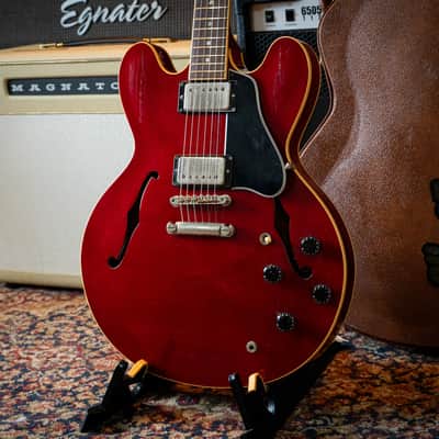Gibson ES-335 Dot 1990 - Cherry w/OHSCGibson ES-335 Dot – 1990 – Cherry – w/ Original Hardcase – Very Good Condition image 4
