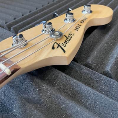 *MINT CONDITION* AMERICAN SPECIAL FENDER JAZZ BASS image 5