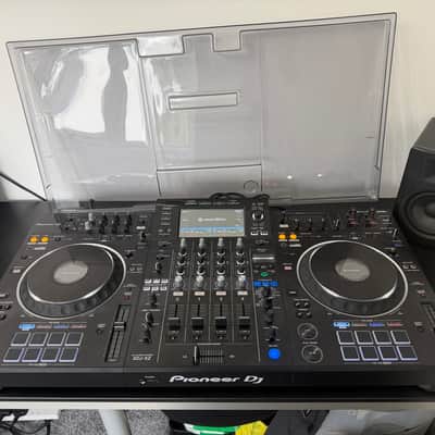 Pioneer XDJ-XZ 4-Channel All In One DJ System Controller with Flight Case, Dust Cover and Original Box and Manuals image 2
