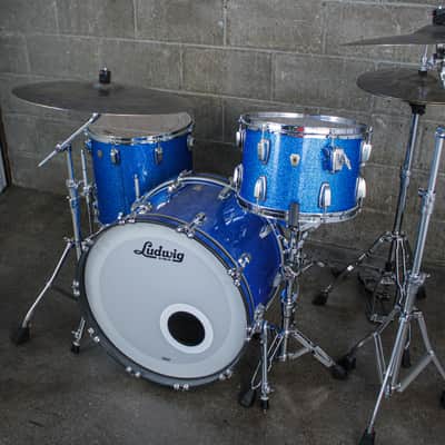 Ludwig Classic Maple Blue Sparkle Fab 3 Piece Kit image 6