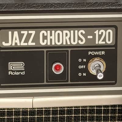 Roland JC-120 Jazz Chorus 120-Watt 2x12" Stereo Guitar Combo Amp image 9