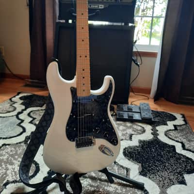 Fender Stratocaster MIM Player Series 2021 Polar White Upgrades Aplenty image 5