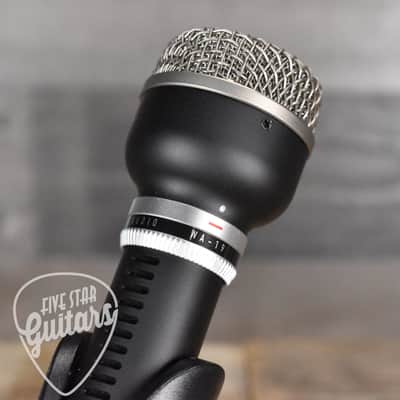 Warm Audio WA-19B 60's Vintage Style Dynamic Microphone - Black image 3