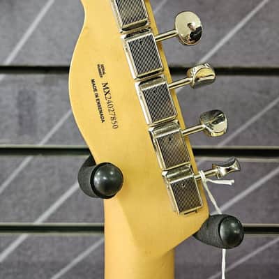 Fender Player II Telecaster Electric Guitar - Maple Fingerboard, 3-Color Sunburst B Stock image 9