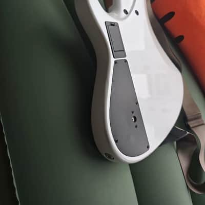 Ibanez mdm1005 White Electric Guitar image 3