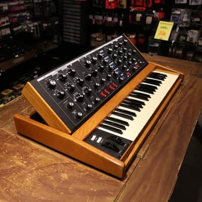 Moog Minimoog Voyager Old School 44-Key Monophonic Synthesizer 2008 - 2009 - Ash Cabinet image 8