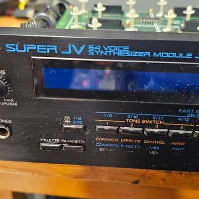 Roland JV-1080 Synthesizer Module with issues image 2