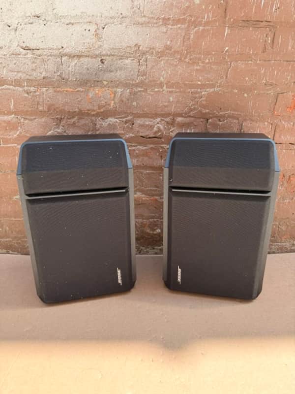 Bose 201 Series IV Direct/Reflecting® Bookshelf Speakers (Pair) — Good Cosmetic Condition (Sold AS-IS) image 1