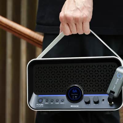 Mooer F15i Li Intelligent Amp Portable Stereo Modelling Amplifier-White image 3