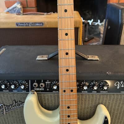 Fender Stratocaster with 3-Bolt Neck, Maple Fretboard 1971 - 1977 - Olympic White image 8