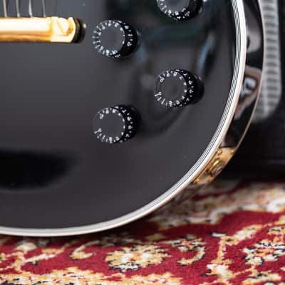 2012 Gibson Custom Les Paul Custom - in Black Ebony & Gold image 5