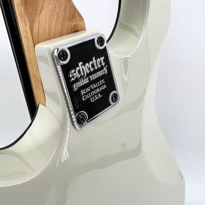 Schecter Omen-6 2012 - Vintage White image 11