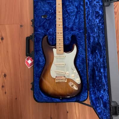 Fender 75th Anniversary Commemorative Stratocaster 2021 - 2-Color Bourbon Burst image 2
