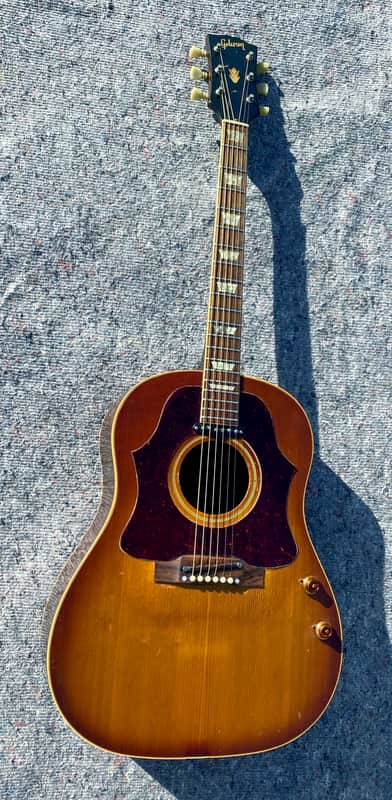 Gibson J-160E 1968 - Sunburst | Reverb Canada