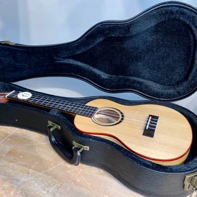 Leolani Tenor T1824 Slotted Headsock,  Solid Spruce Top, Exotic Black & White  Ebony Back & Sides image 19
