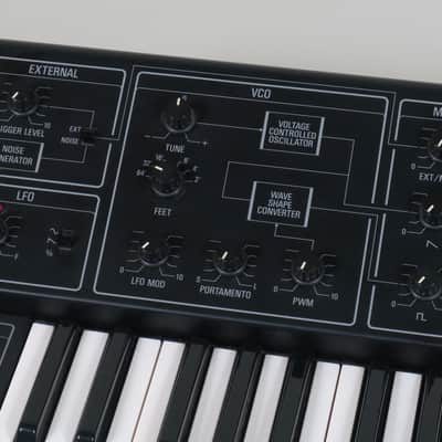 Yamaha CS-5 analog synthesizer + filter in mod + original owner's manual image 5