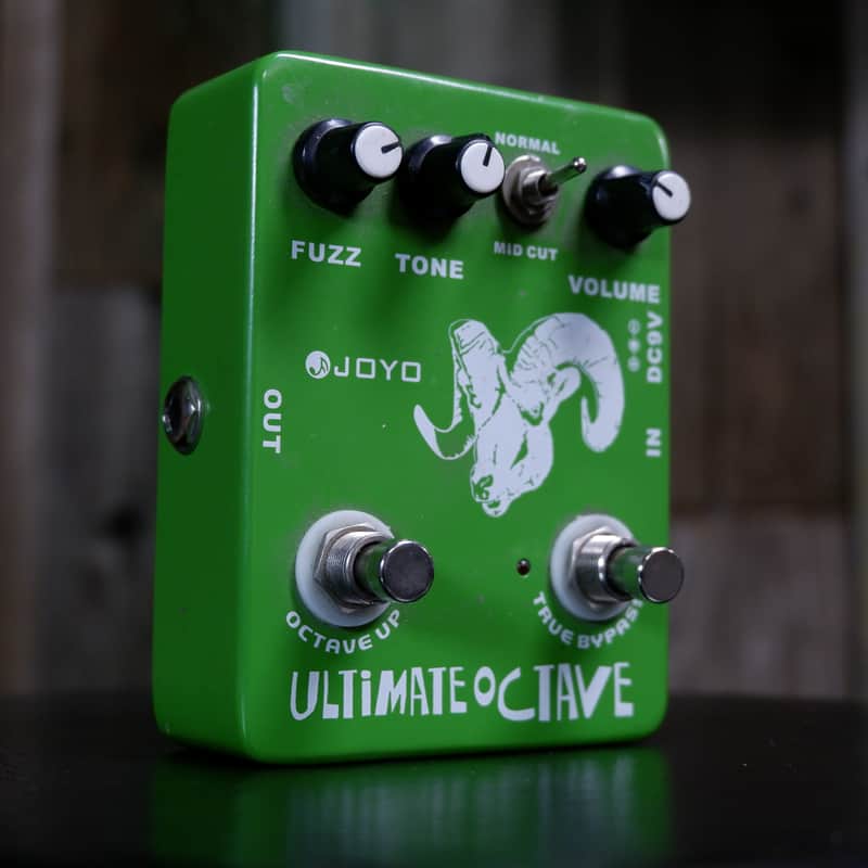 Joyo Ultimate Octave Fuzz Pedal - Green image 1