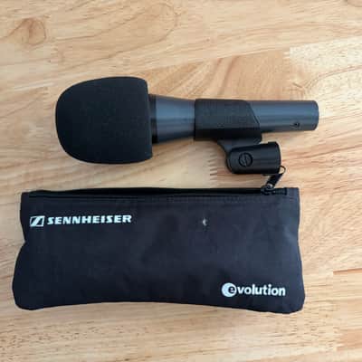 Sennheiser e835 Handheld Cardioid Dynamic Vocal Microphone 1998 - Present - Dark Grey