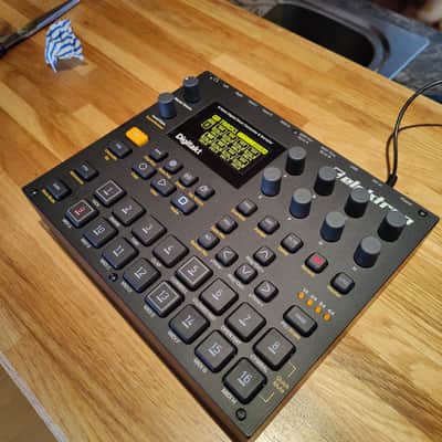Elektron Digitakt 2017 - 2024 - Black image 2