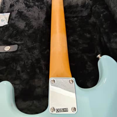 Fender Limited Edition Vintera II Road Worn '60s Stratocaster 2025 - Sonic Blue image 6
