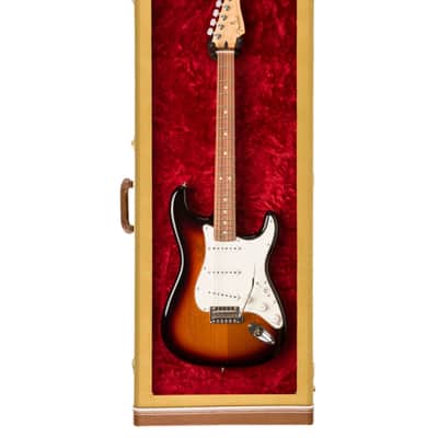 Fender Guitar Display Case 0995000300 - Tweed image 2