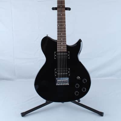 USED Lyon by Washburn LI15 Electric Guitar in black with 2 Humbucking PU Gig Bag image 2