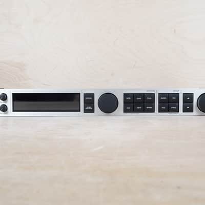 TC Electronic G Major 2 2010s White w/ Power Cable image 2