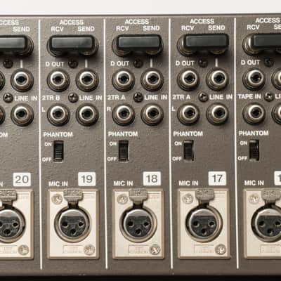 Tascam M520 20/8/2/16 vintage analog mixing console with power supply, and cable image 11