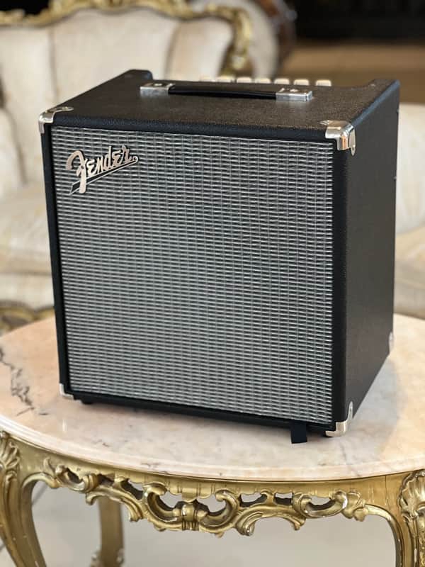 FENDER Rumble 40 image 1