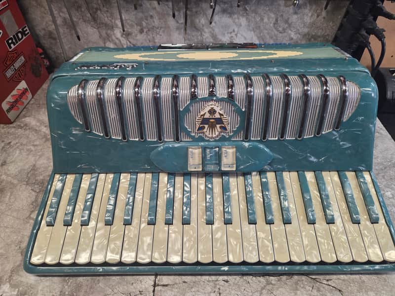 Immagine Soprani 19.25" keyboard 2/4 reed big box - 1