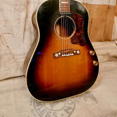 Gibson J-160E 1954 - Sunburst image 3