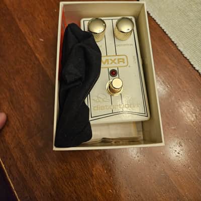 MXR RR104C Randy Rhoads Signature Special Edition Distortion + 2025 - Present - Cream image 10