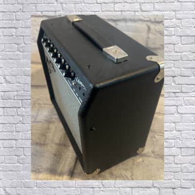 Fender Champion 20 Guitar Combo Amp image 5