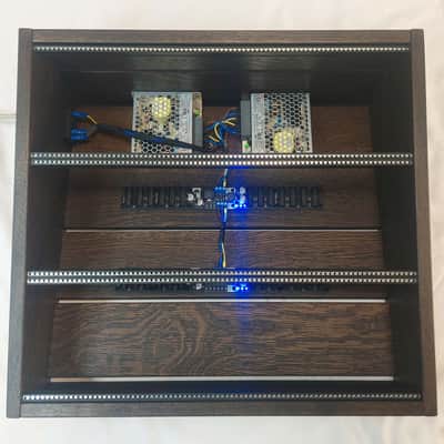 9U / 84hp Eurorack case EVA • Dark oak • Threaded strips • Powered Bild 9