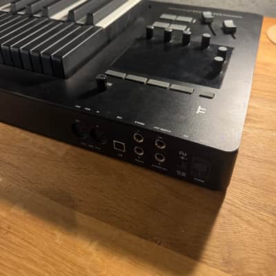 Expressive E Osmose 49-Key 24-Voice Polyphonic Synthesizer 2022 - Present - Black image 10