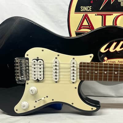 Yamaha EG 112C Doublecut Electric Guitar image 2