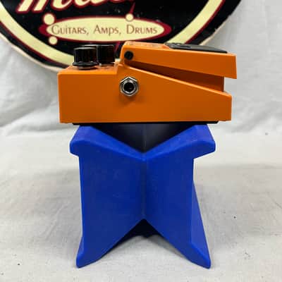 Boss DS-1 ds1 Distortion Pedal with Box image 6