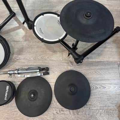 Roland TD-17KVX V-Drums Electronic Drum Kit w/ Mesh Pads, Cymbals, Kick Pedal & Module image 4