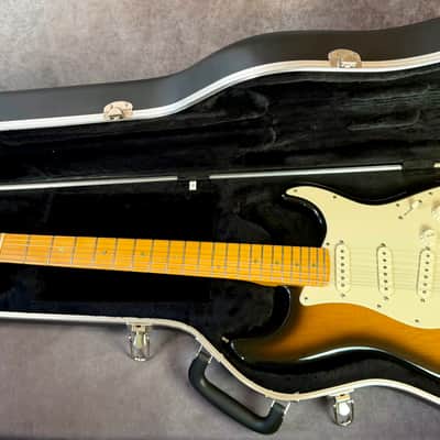 Fender American Deluxe Stratocaster Tobacco Burst w/OHSC 2003 - Tobacco Burst image 3