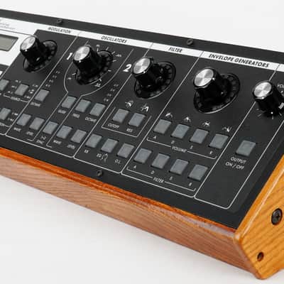 MOOG Slim Phatty Synthesizer +Holz + Rack Ears + OVP + Neuwertig+ 1,5J Garantie image 11