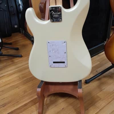 Fender American Show Case Limited Edition 2020 - Pearl White w/Rosewood Neck image 5