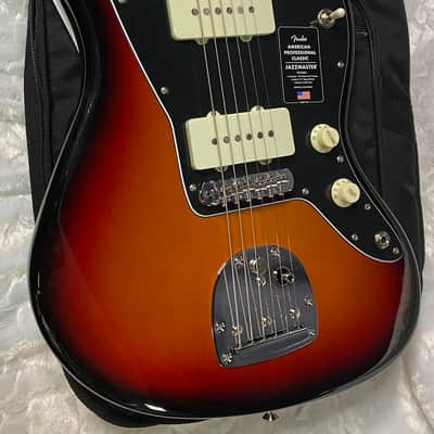 NEW! Fender American Professional Classic Jazzmaster - 3-Color Sunburst - 7.9lbs - Authorized Dealer - G05773 image 6