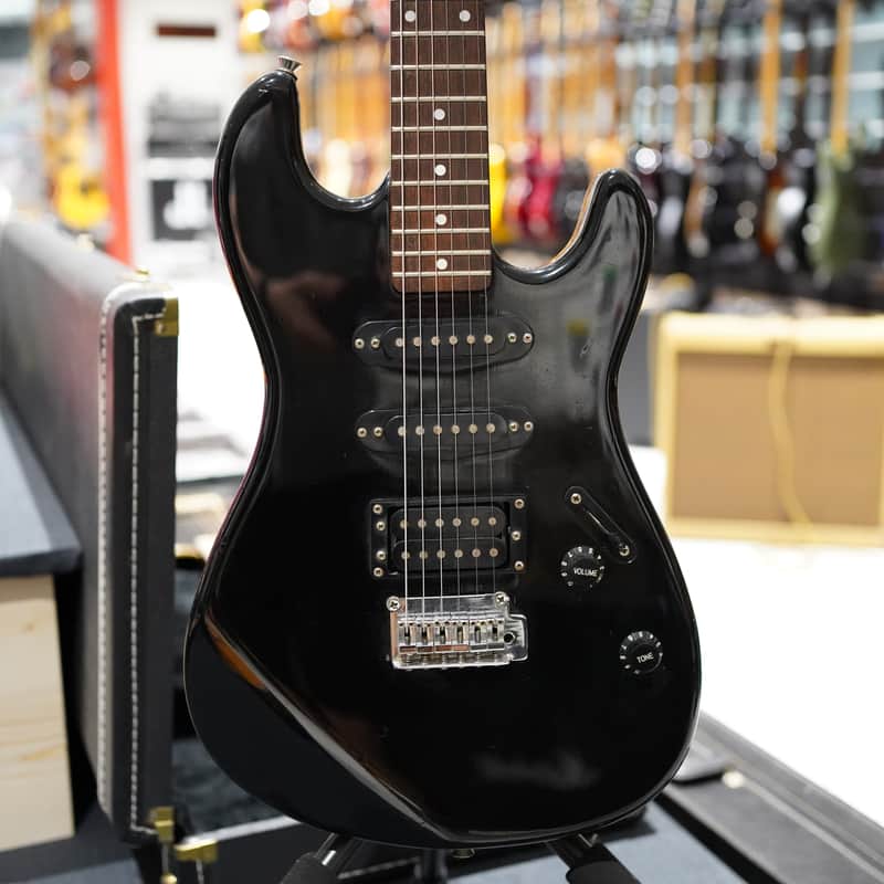 1989 Squier Bullet Strat BK Black
